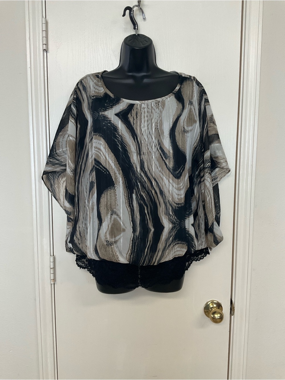 Zac & Rachel Black and Gray Marble Print Blouson Top